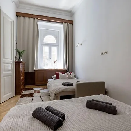 Luxe, Historic Downtown Landmarks 19 Century Apartmán Budapešť