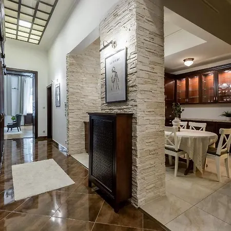 Apartment Luxe, Historic Downtown Landmarks 19 Century