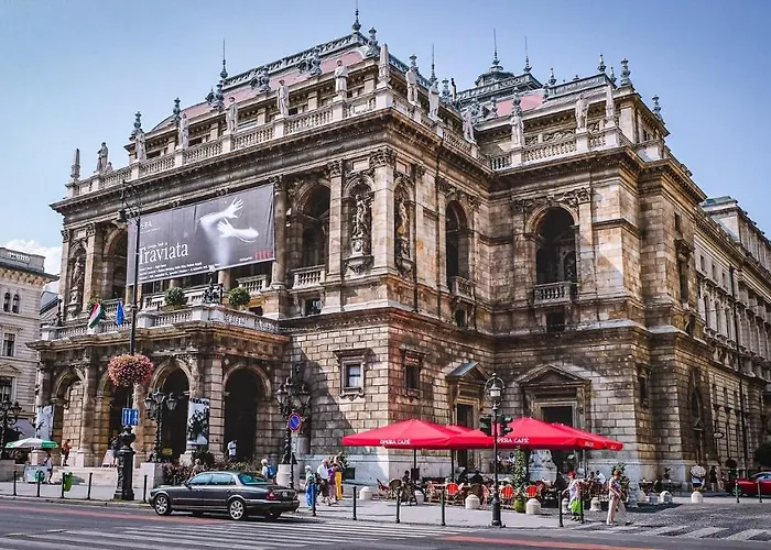 Luxe, Historic Downtown Landmarks 19 Century * בודפשט
